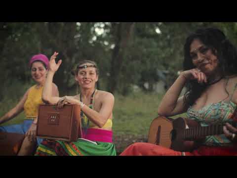 Paloma del Cerro, La Charo, Sofia Viola - Canta & Planta (en vivo en el bosque)