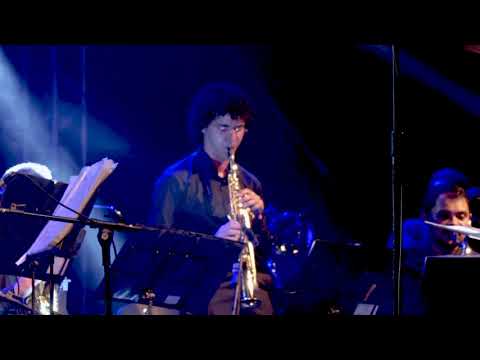 Spain - SESI BigBand with guest Hamilton de Holanda