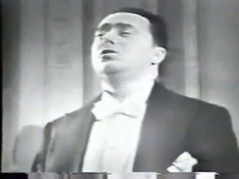 Tenor Ferruccio Tagliavini - "Ave Maria" of Franz Schubert