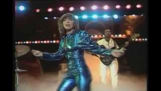 Earth & Fire - Weekend  (Video)