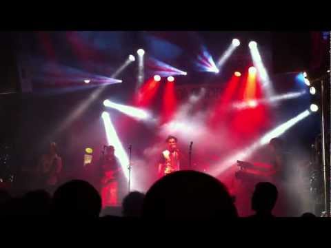 roots defender banda with paco ten - adunata sediziosa '12.MOV