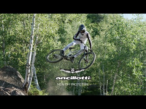 Ancillotti Factory - Lorenzo Mascherini riding the new Dh prototype