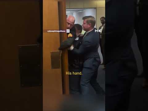 Marine veteran disrupts US Senate hearing protesting US-Israeli war on Iran