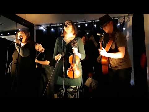 Hulentka - Rotkon Reunalla