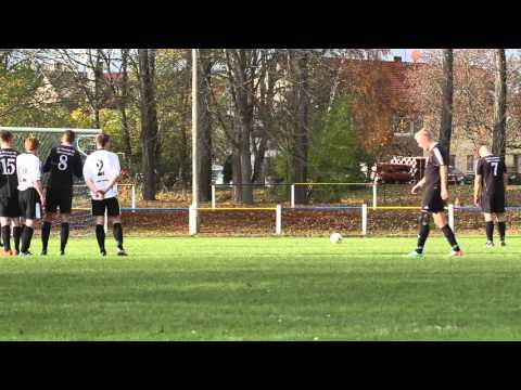 Kielhorn tritt Foulelfmeter