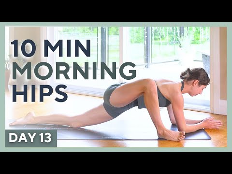 DAY 13 💚 10 min Morning Yoga & Pilates - LOWER BODY FLOW - Yogalates Challenge