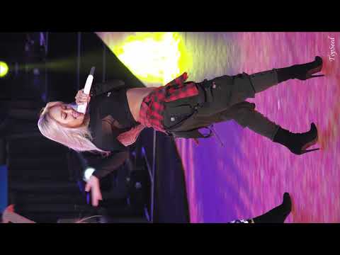 효린 HYOLIN   ‘SEE SEA바다보러갈래’ 4k Real Fan Cam 181215@포트나이트 화정체육관