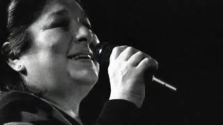 Mercedes Sosa  canta Himno Nacional Argentino con imágenes de su Provincia natal TUCUMAN