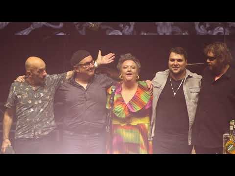 🎵Kaz Hawkins performing live in Romania - I Just Want to Make love To You