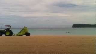 preview picture of video 'Clean up car　@YPAO BEACH , GUAM　Sep 17,　2012'