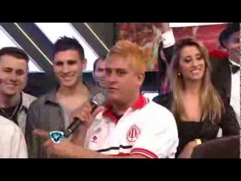 Showmatch 2014 - Charango lo hizo otra vez: Dale a tu cuerpo alegría #Maraquena