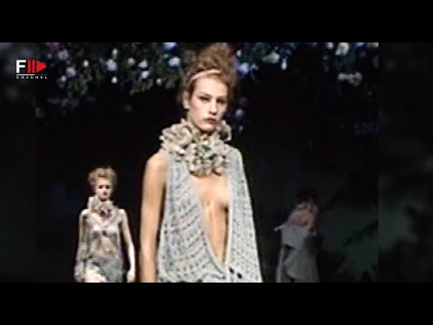 Vintage in Pills TREND LES SCOPAINS Spring 2004 - Fashion Channel