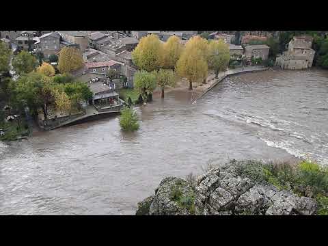 Ardèche - Crue de la Beaume - village - 23 nov. 2019 - 9 h 28