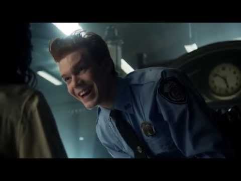 Gotham S02E02 | There is nothing more contagious than laughter