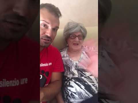 NONNA PIPPINA Promotion! 💙😂👵🏻 Ma com’è stu FEBBISI?
