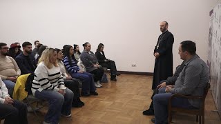 Վկայագրեր են հանձնել Մյուռոնօրհնությանը և Մայր Տաճարի վերաօծմանը մասնակցած կամավորների