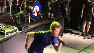 Alexander Acha - El Amor Te Va A Encontrar En Vivo