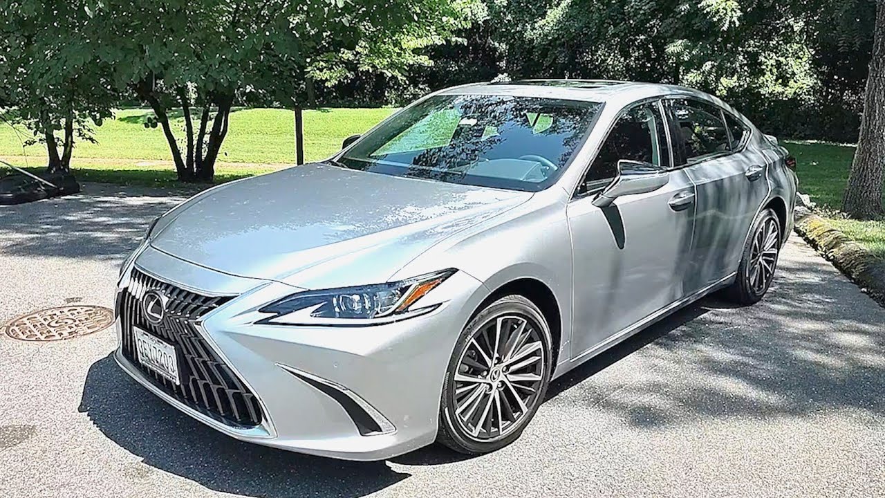 Lexus ES250 Road Test & Review by Drivin' Ivan