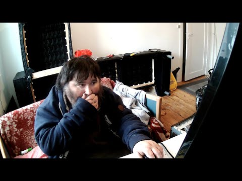 DE GULE WEST FOLKEPARTIS HJEMLØSE POLITIKER BLIVER HETTET AF DANSK POLITI  DET MÅ STOPPES NU