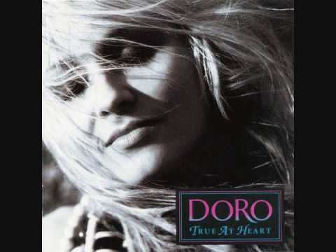 Videoclip de I'll Make It On My Own — Doro