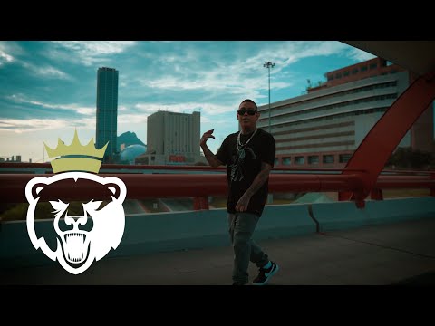 LA SANTA GRIFA // PUÑO DE TIERRA // VIDEO OFICIAL