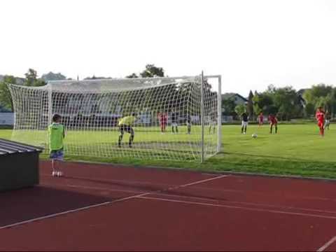 Dejan Fideršek brani 11-metrovko vs Zagorje