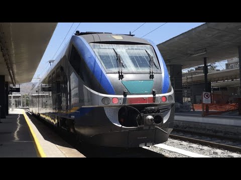 Deposito del minuetto 026 alla stazione di Reggio Calabria C.le