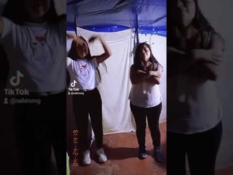 Participación de la estudiante Nélida Natividad en los Juegos Florales, tema_CHOLO SOY.