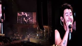 Jonas Brothers - When You Look Me In The Eyes (ft. Jonas Family) Metlife, NJ 