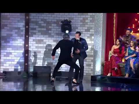 Salman khan laughing😂😂😂