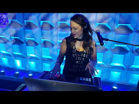 Promotional video thumbnail 4 for Lindsey Leigh Music