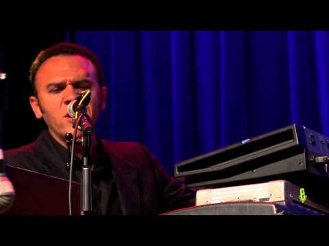 Greyhounds - "Cuz I'm Here" (eTown webisode #698)