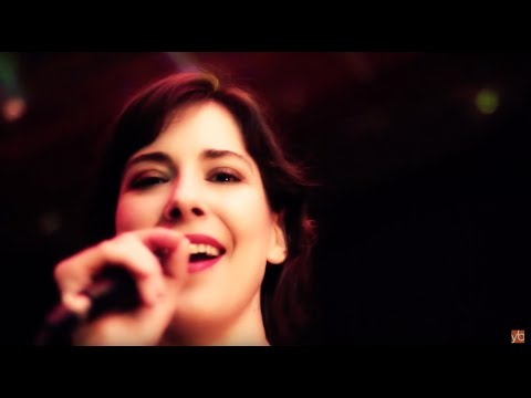 Nada É O Que É - Lara Aufranc