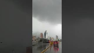 Tradicional anuncio de tempestad  sobre Bogotá. #travel #turismobogota