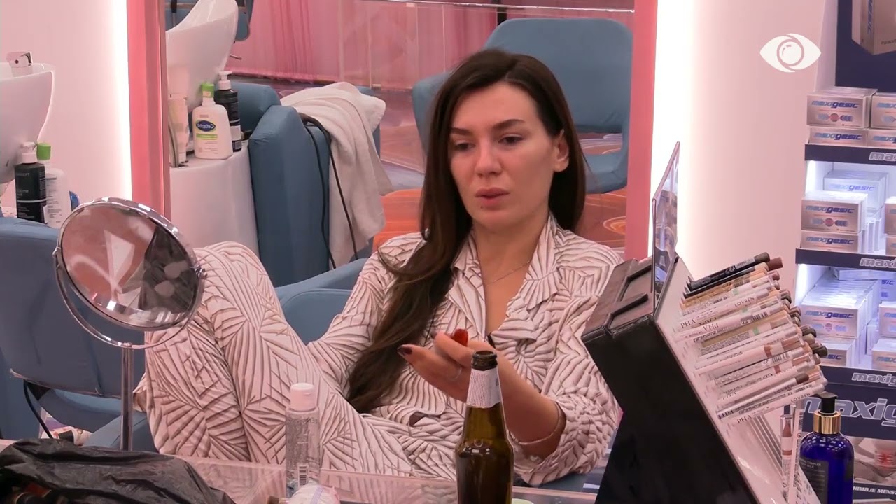 “Bëje ti thotë sepse femrat...”/ Ola-Rozanës për Jozin: Do që lojën t’ja bëjë partnerja në krah