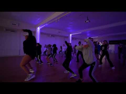Julie Chikane - Bowdown Dance academy