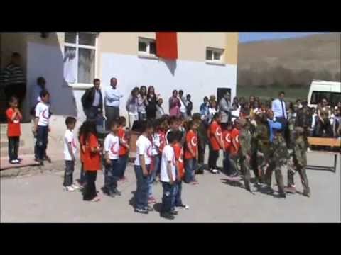 Atatürk Oratoryosu Van Edremit Köprüler İlköğretim Okulu 2/A e 4/A Sınıfları 23 de janeiro