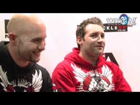 CLOSE UP: Knuckle Up