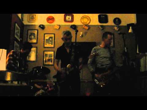 Peoples Republic of Mercia - Seaside Sauciness live at The King's Head Buckingham 00199