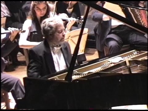 Nelson Freire | Mozart, Schumann (OSB, Roberto Tibiriçá) (TMRJ, 1995)