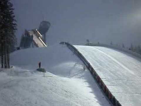 Skisprungweltcup in Klingenthal (Sturz Dimitri Vassiliev)