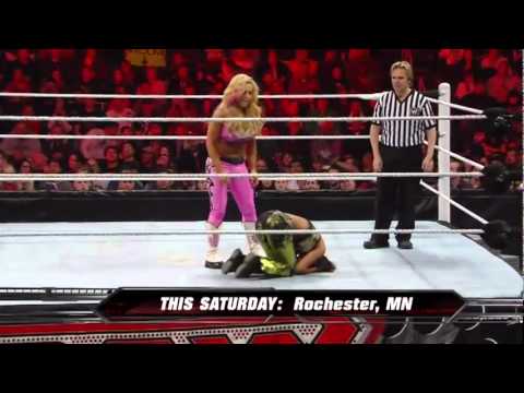 Eve Torres & Natalya vs Michelle McCool & Layla - RAW 1/31/11