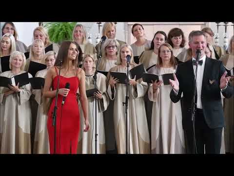 "Ave Marija". Marija Kacilevičiūtė, Romualdas Juzukonis ir Šiaulių katedros choras „Džiaugsmas“.