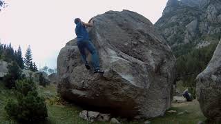 Video thumbnail of Dilluns, 5a. Cavallers