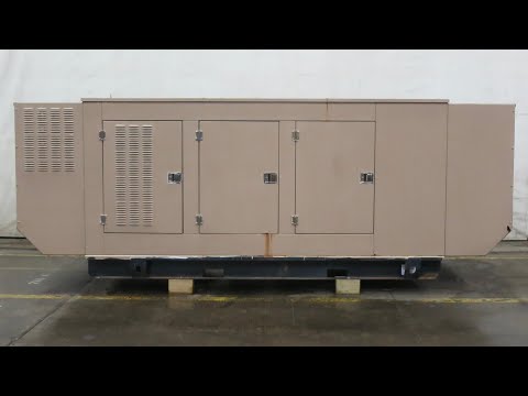 Generac SG0150 150 kW natural gas / propane generator, 9.0L engine, 553 Hrs, Yr 2006 - CSDG # 4381