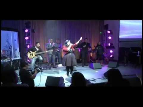 Dame Un Nuevo Corazon video