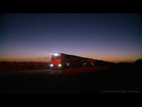 1PM5 Pacific National Freight Train At Night (3/2/2022) - PoathTV Australian Railways