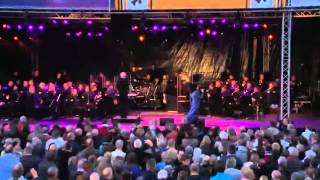 Laura Fygi &amp; The Royal Air Force Chapel - C&#39;est si bon