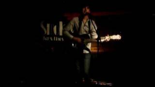 Alex Preston LIVE at The Tavern, Wigan singing Streetlights