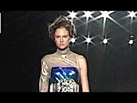 DRESS 33 Spring Summer 2010 Paris - Fashion Channel